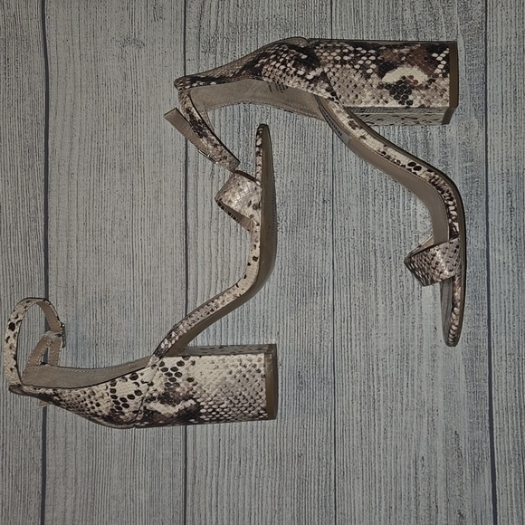 Steve Madden Women's Snake Print Block Heels Brown/Cream/Black Size 8.5 - Picture 2 of 13